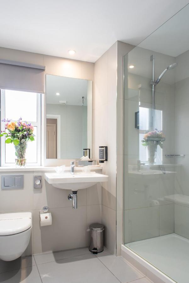 Premier Suites Reading Extérieur photo
